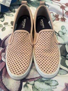 Sperry Slip-On Perforated Casual Shoes in Blush